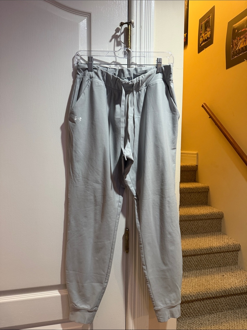 Under Armour Light Gray Women’s Joggers (M)